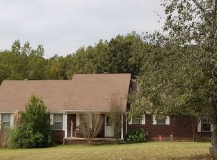 19 N Point Rd, Mayflower, AR 72106