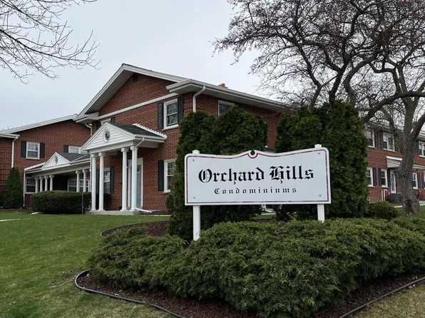 3119 South 122nd STREET #18, West Allis, WI 53227