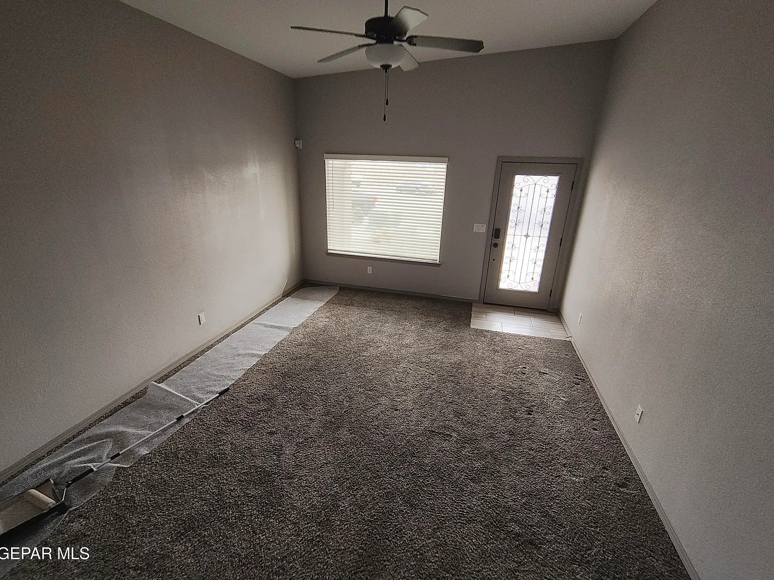 4 bed, 2.0 bath, 1409 sqft, $1,750 — Photo 3