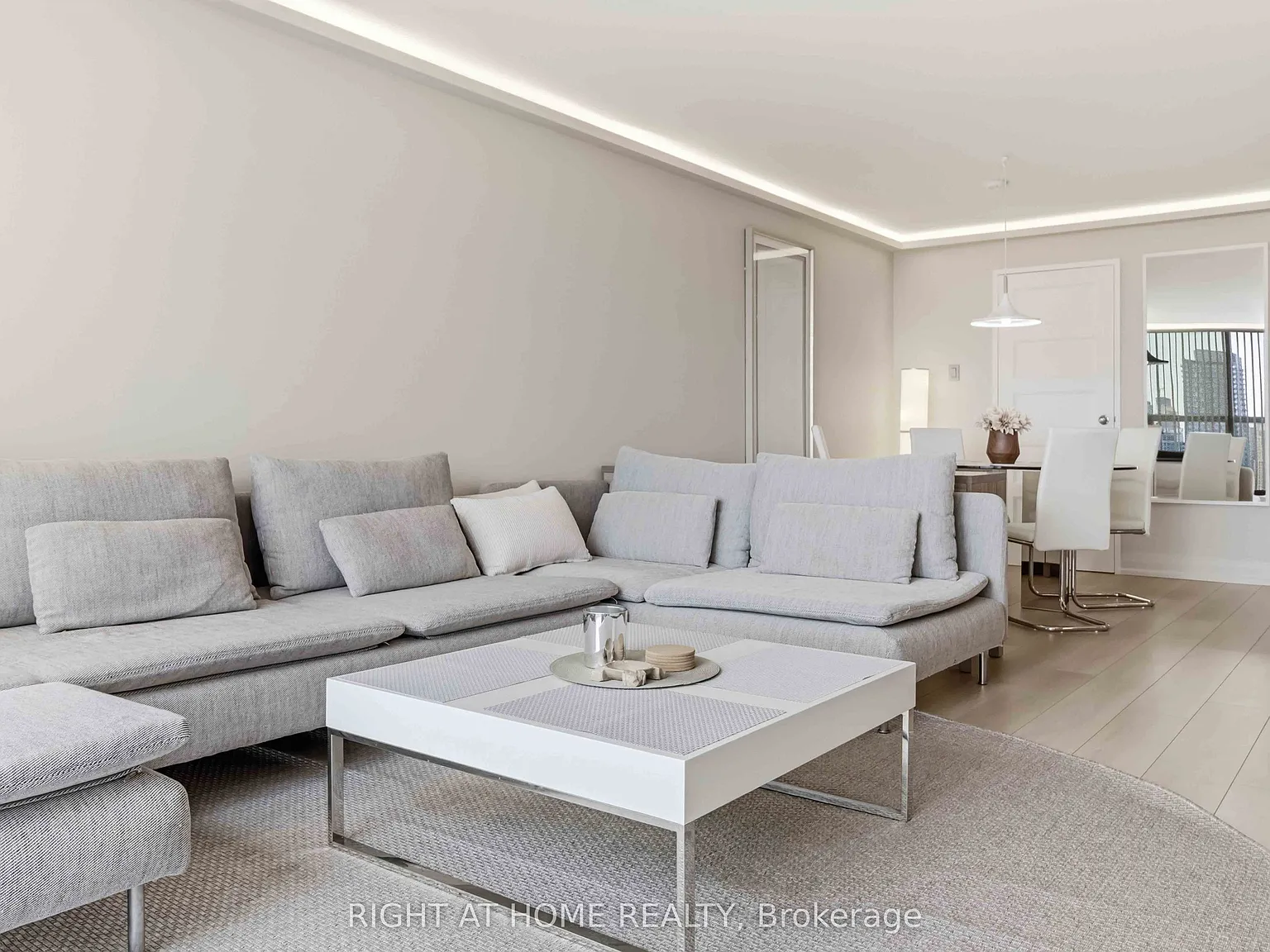2 bed, $3,100 — Photo 3