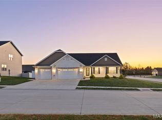 302 Carta Dr, Shiloh, IL 62221