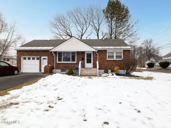 115 Pinehurst Place, Schenectady, NY 12304