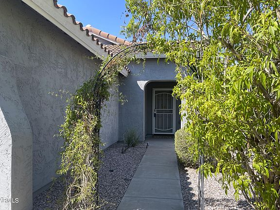 3rd image of 2398 W GOLD DUST Avenue