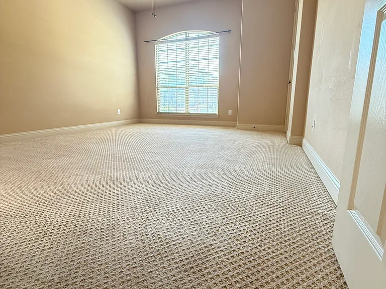 3030 McGregor Dr — Photo 12