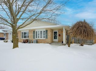 115 Uxbridge Cres, Kitchener, ON N2E2S2