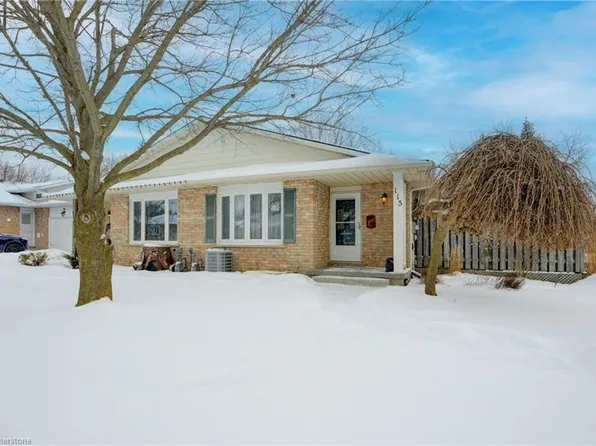 115 Uxbridge Cres, Kitchener, ON N2E 2S2