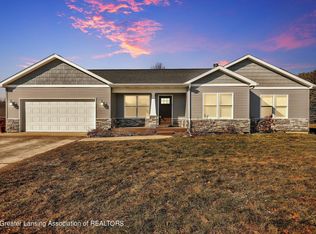 6536 Nichole Dr, Fowlerville, MI 48836