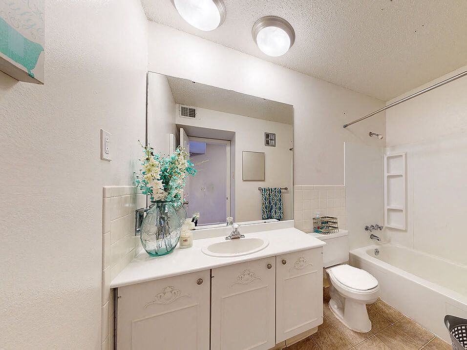 Bright Bathroom!