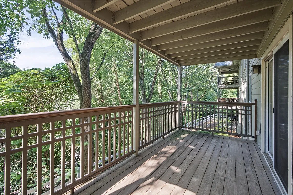 2901 Lenox Road Northeast - 1 — Photo 4