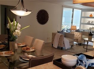 428 Esplanade APT 102, Redondo Beach, CA 90277