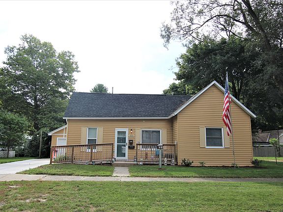 4th image of 1511 Montgomery Ave