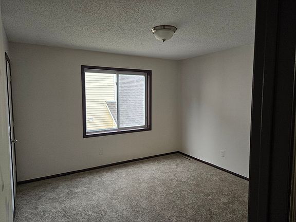 3rd image of 1624 Philipp Way