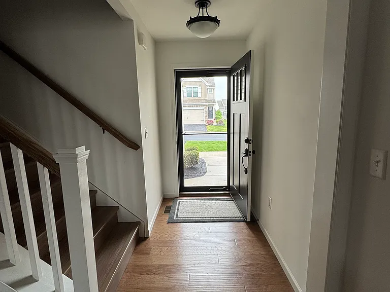 1631 Haralson Dr — Photo 1