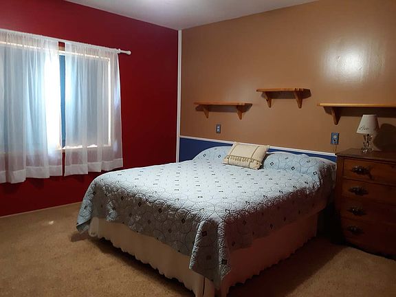 3rd BR www.1810hg.com