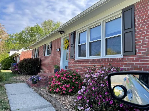 85 Haviland Dr, Newport News, VA 23601