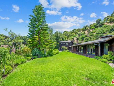 13238 Riviera Ranch Rd, Los Angeles, CA, 90049
