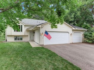 3635 Blue Jay Ct, Eagan, MN 55123