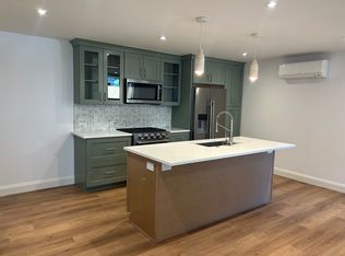 3521 35th St NW UNIT B, Washington, DC 20016