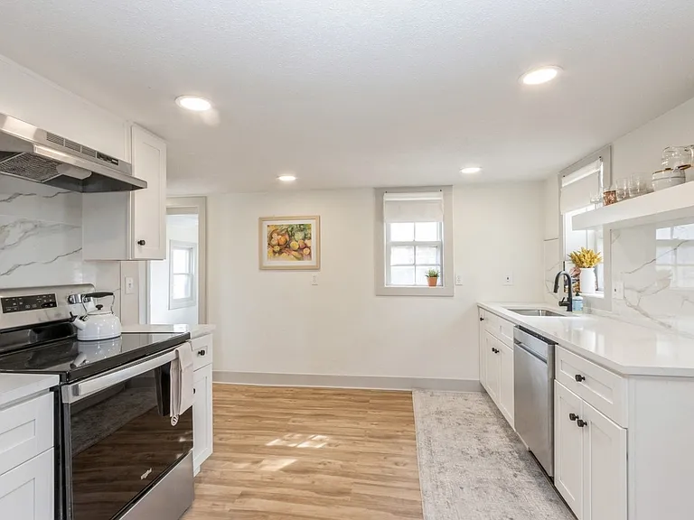5938 Barton Dr — Photo 10
