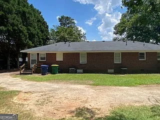 256 E Broad St #B — Photo 4