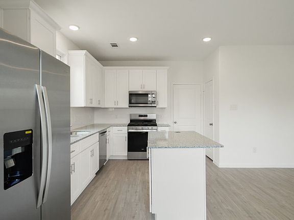 3rd image of 24612 Applewood Crest Ln