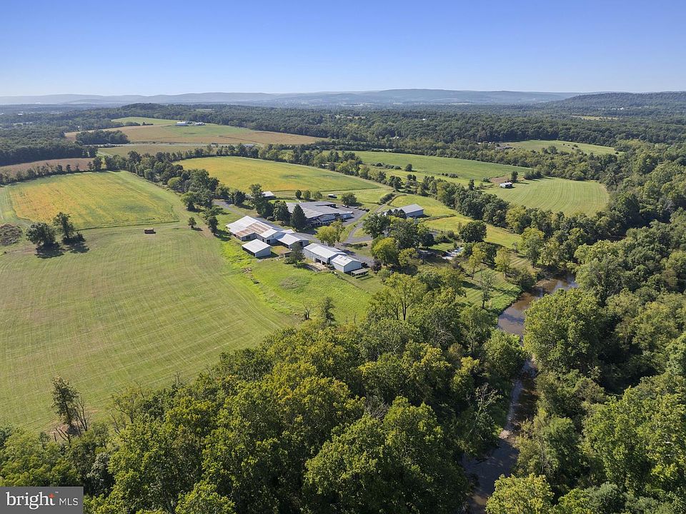 1st image of 800 Pond Bank Rd