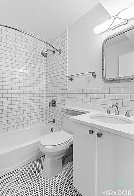 Rented by Mirador Real Estate | media 13