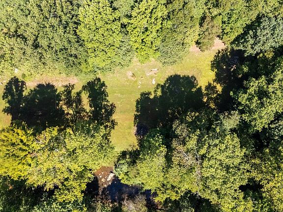 5th image of 3613 Coal River Rd