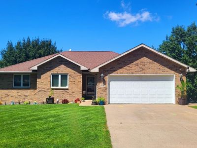 657 Maryville Heights Dr, Hazel Green, WI, 53811