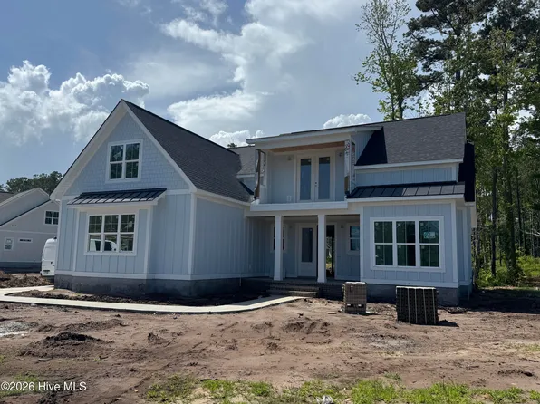 1101 Crown Pointe Drive, Hampstead, NC 28443
