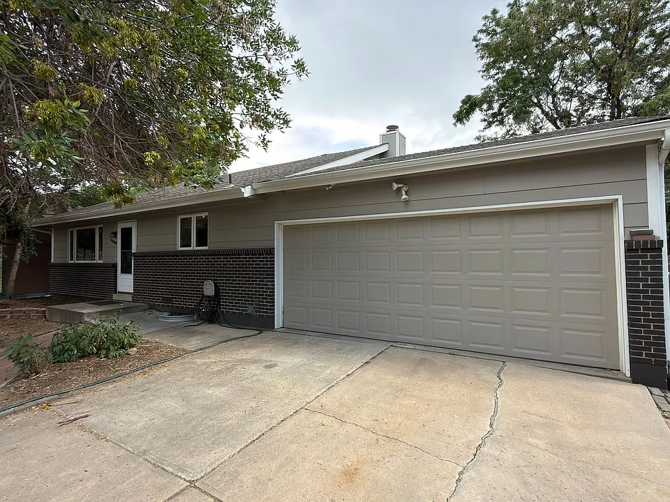 1202 Paloverde Dr