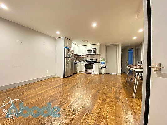 1st image of 1258 Jefferson Ave #3A