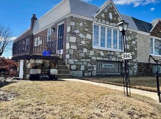 8941 Blue Grass Rd, Philadelphia, PA 19152