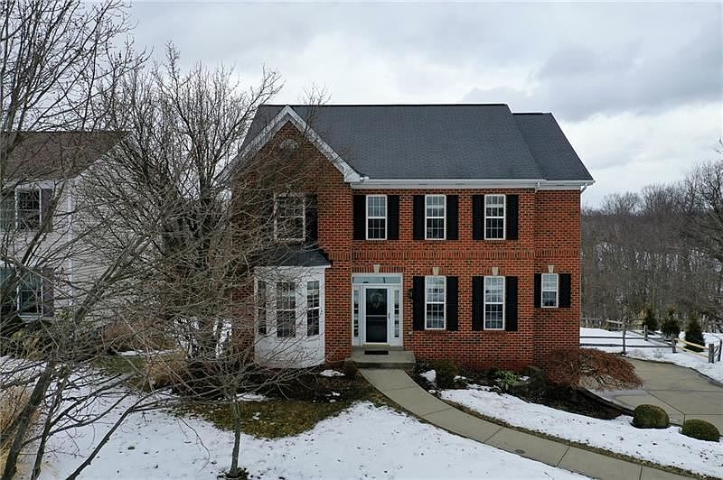 1st image of 323 Cottingham Cir