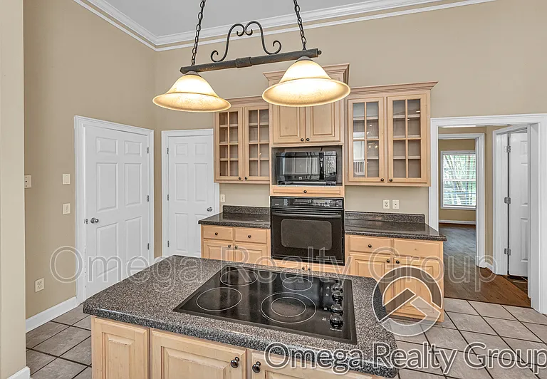 11301 Athena Dr — Photo 15