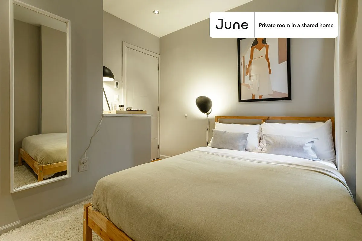 Full bedroom in 4 bed/1 bath home in Upper West Side #363 A — Photo 2