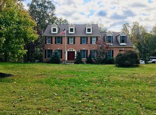 7 Olde Noah Hunt Rd, Millstone Township, NJ 08510