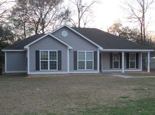 102 Vogel Ct, Leesburg, GA 31763