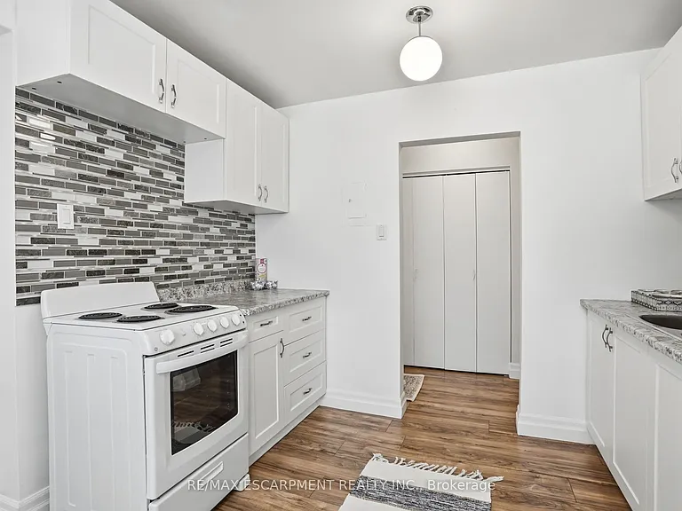 36 Ray St S #5 — Photo 7