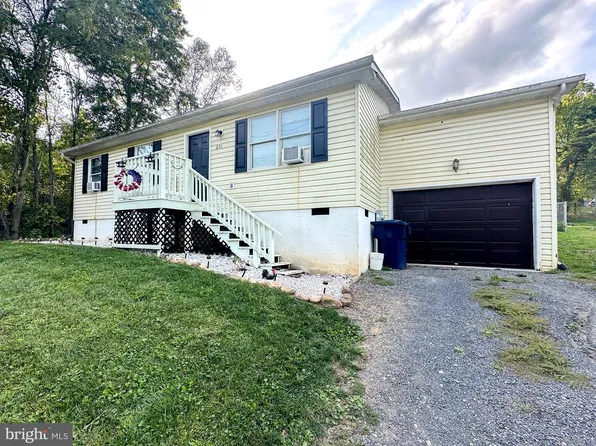 651 W Sioux Ln, Romney, WV 26757