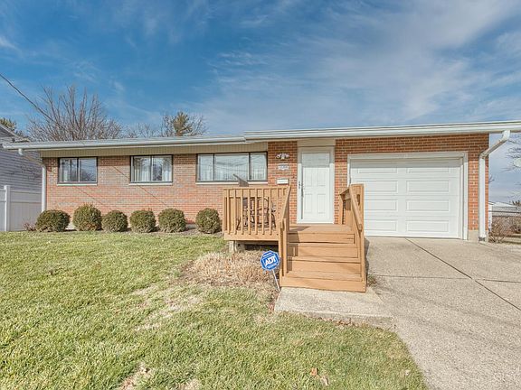 2nd image of 11364 Gravenhurst Dr