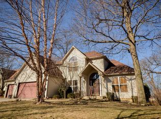 1029 Deer Creek Rd, Carpentersville, IL