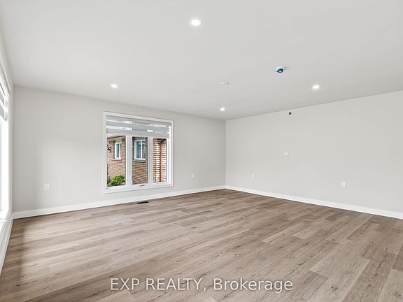 5th image of 263 Anne St N #1