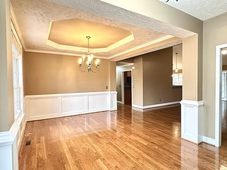 2928 Prioress Dr — Photo 4