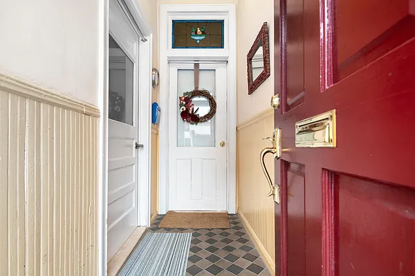 Rented by Block & Lot Real Estate | media 21