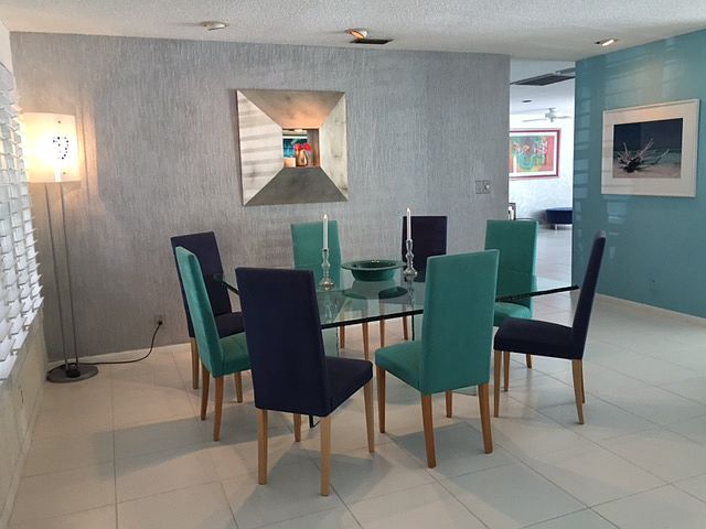 DINING ROOM AREA 