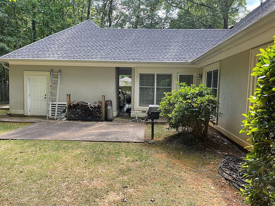 2nd image of 3800 Flintwood Ln