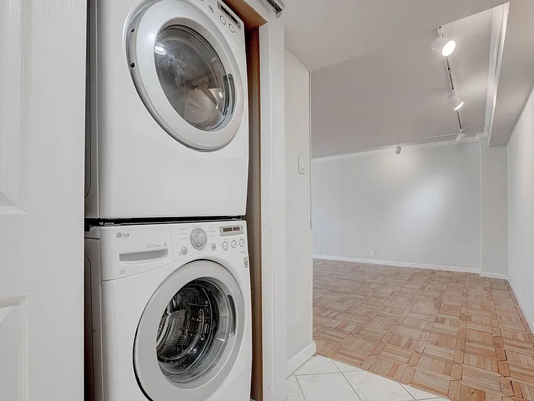 3111 Bel Air Dr #3A — Photo 36