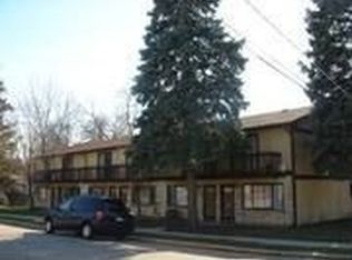 422 Lincoln Ave APT C, Fox River Grove, IL 60021