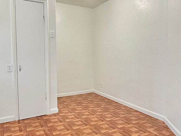 5th image of 2035 Van Buren Ave #2035-EB